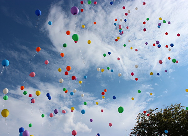 Le lâché de ballon après le défilé