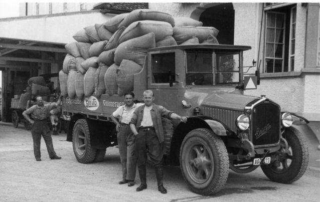 Mehltransport Vater Skudnigg, A. Wiederkehr, E. Skudnigg.