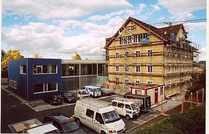 Die Gemeindehauserweiterung am 18. Oktober 2004.