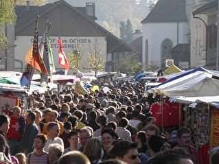 Besucherandrang am Jahrmarkt in Schöftland