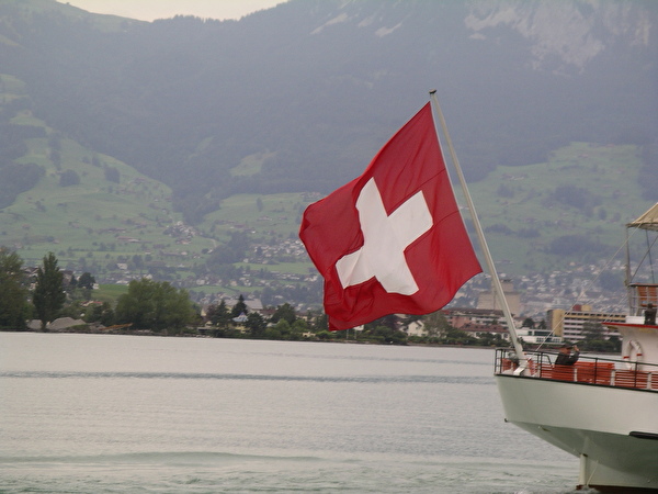 Geschäftsausflug - Symbolbild (Schiff - Schweizerfahne)