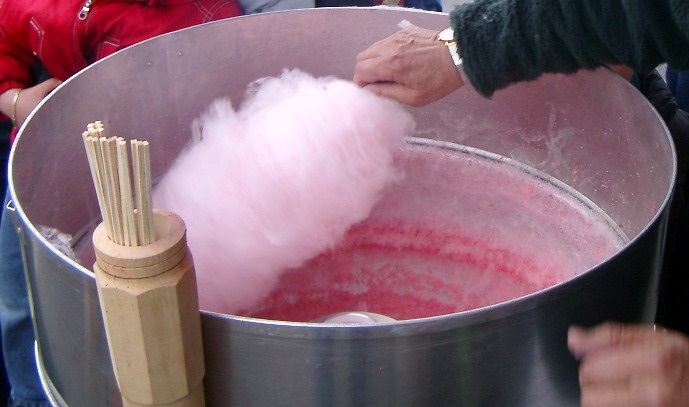 Jahrmarkt - Zuckerwatte / Symbolbild