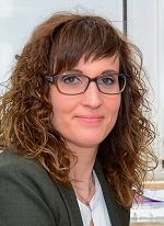 Noëlle Basile, Mitarbeiterin Steueramt