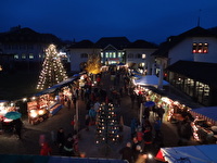 Weihnachtsmarkt im Schlosspark - Übersicht