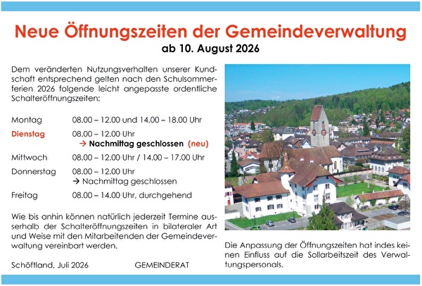 Schloss, Kirche - Dorfzentrum; Foto ab Baukran