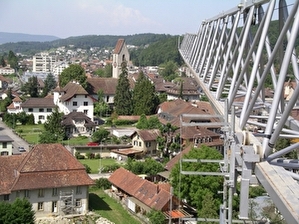 Foto ab Baukran mit Schloss und Kirche