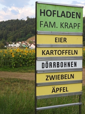 Hofladen Familie Krapf / Produkte-Schild