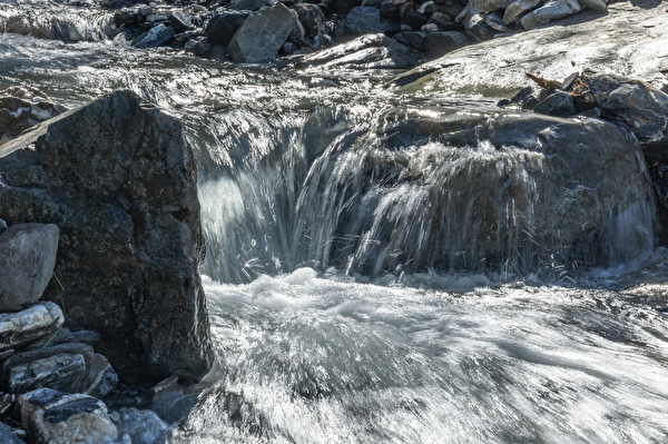 Fliessendes Wasser Spielplatz La Val