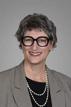 Porträtbild Britta Dobbelfeld