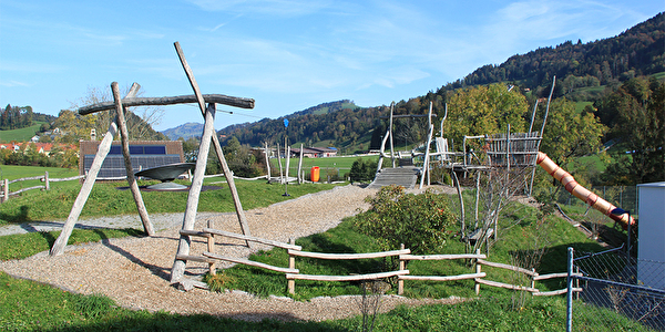 Spielplatz Schule Ried