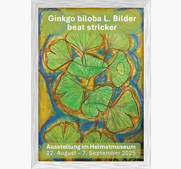 Vorderseite der Einladungskarte mit grünen Blättern des Ginkgo Baumes
