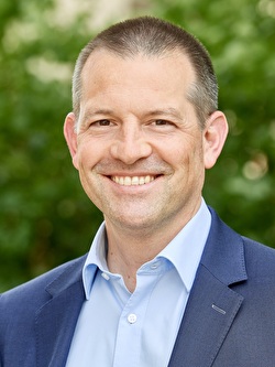 Gemeindeschreiber Alexander Dietrich-Mirkovic