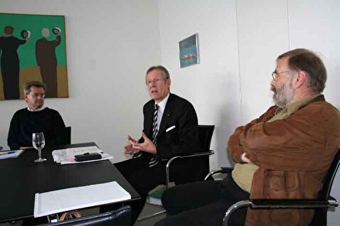 Projektleiter Stephan Käppeli und die beiden Co-Präsidenten des Steuerungsausschusses, Oltens Stadtpräsident Ernst Zingg und Trimbachs Gemeindepräsident Martin Straumann