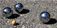 Bild mit Boule-Kugeln