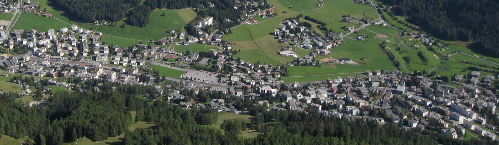 Luftbild zum Ortszentrum um das Seehofseeli-Areal
