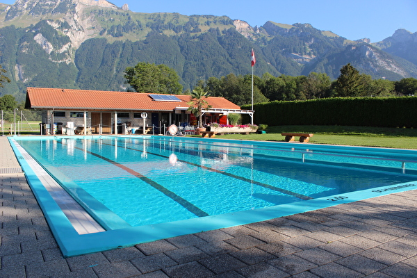 Schwimmbad Salez