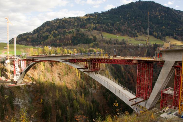 Lehrgerüst Seite Valens geschlossen 