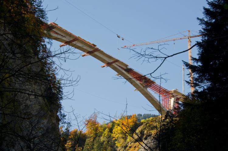 Baufortschritt aus der Schluchtperspektive, Seite Pfäfers