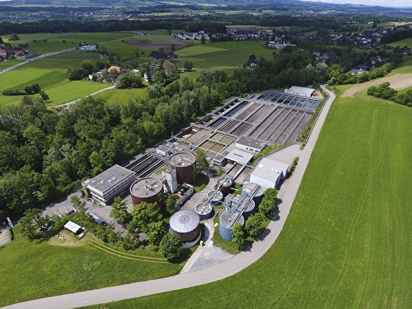 Luftaufnahme der Abwasserreinigungsanlage Schönau