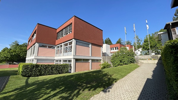 Allenwinden, Aula