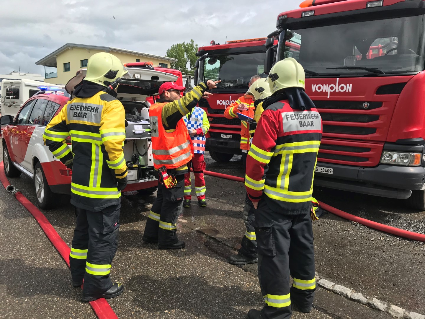 Die Feuerwehr Baar im Einsatz.