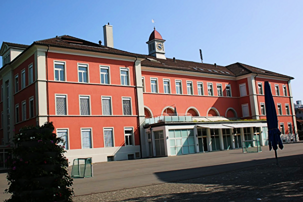 Marktgasse, Aula