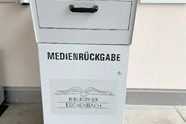 Medienrückgabekasten