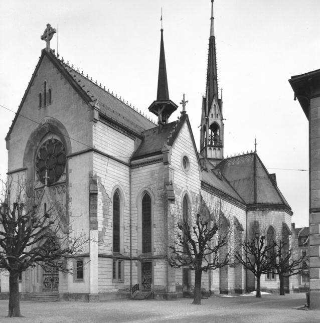 Die 1891 geweihte Schutzengelkirche aus Südwesten gesehen. Die Kirche musste 1972 dem Andreaszentrum weichen.
