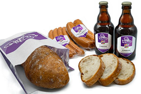 Stilleben mit Kulinarik-Produkten für Stadtjubiläum
