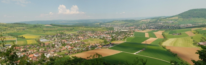 Dorfansicht von einem Aussichtspunkt Richtung Nordosten
