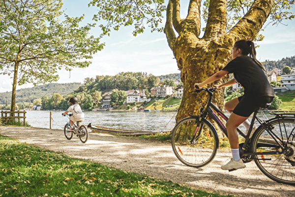 Velo fahren am Lindli