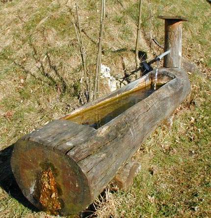 Brunnen am Blauenstein
Tragen wir Sorge zu unserem reinen Quellwasser