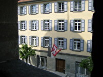 Bâtiment administratif vu depuis le château