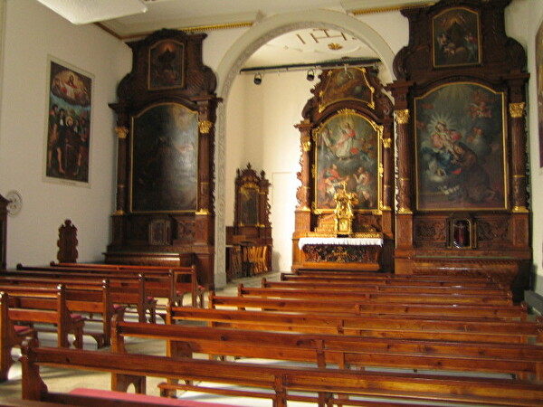 intérieur de l'Eglise des Capucins