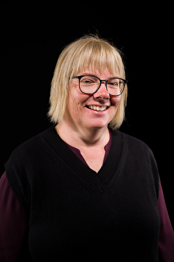 Monika Cotting, Hilfsbetreuungsperson