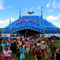 Kinder machen Zirkus