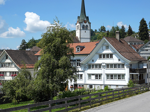 Bildergalerie mit verschiedenen Eindrücken aus dem Dorf