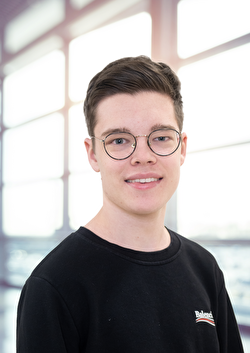 Jamie Schmenger, Mitarbeiter Finanzen