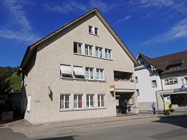 Postgebäude