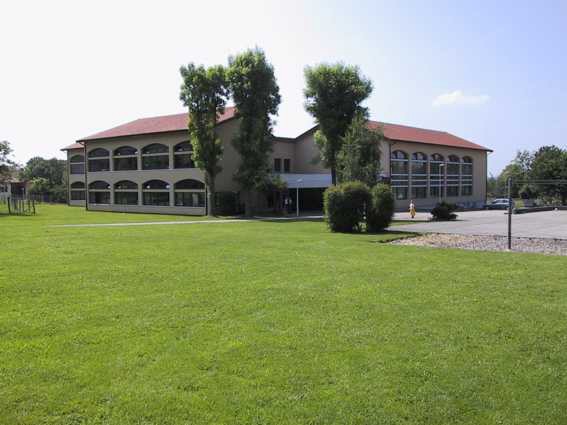 Bâtiment scolaire 