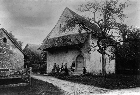 Zehntenspycher von 1537 an der Hauptstrasse, Aufnahme von ca. 1920