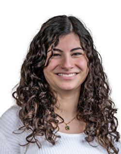  Darina Aciktepe