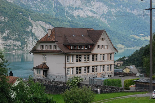 Schulhaus Quarten