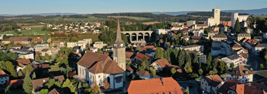 Titelseite Geschäftsbericht 2025