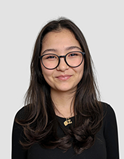 Zahra Azizi