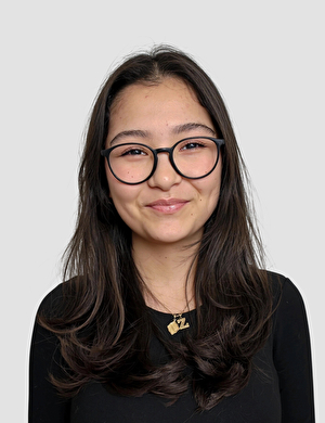Zahra Azizi