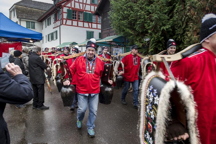 Der Einschellnerverein Gommiswald zu Besuch am Wienachtsmärt Zollikon. 