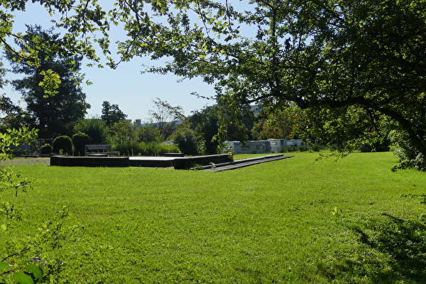 Spielplatz First