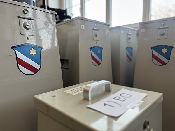 Wahlurnen
