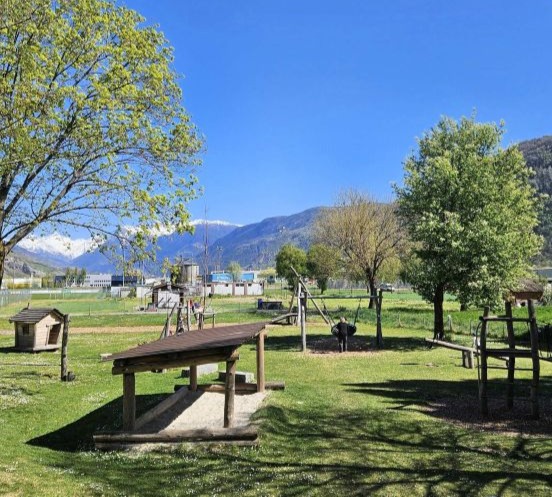Spielplatz beim Hallenbad Steg
